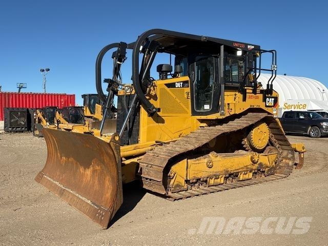CAT D6T LGP بلدوزرات مجنزرة