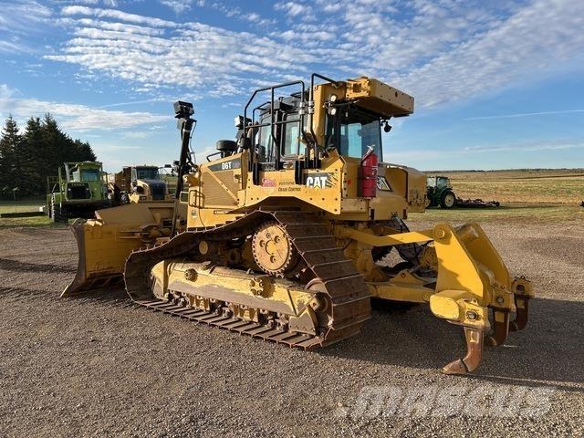 CAT D6T LGP بلدوزرات مجنزرة