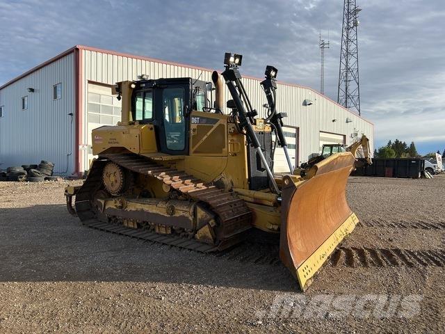 CAT D6T LGP بلدوزرات مجنزرة