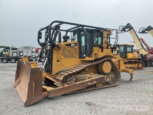 CAT D6T XL بلدوزرات مجنزرة