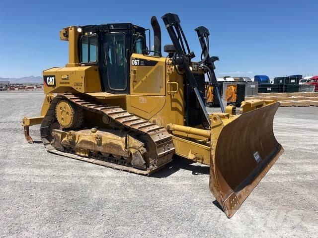CAT D6T XL بلدوزرات مجنزرة