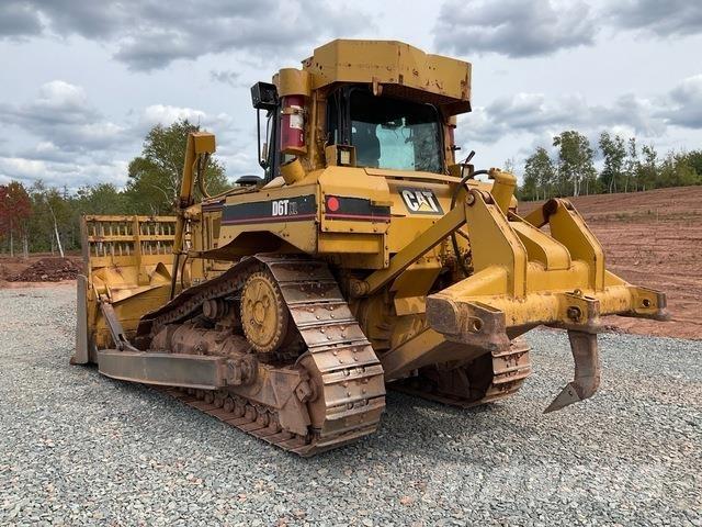 CAT D6T XL بلدوزرات مجنزرة