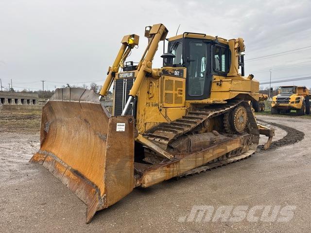 CAT D6T XL بلدوزرات مجنزرة