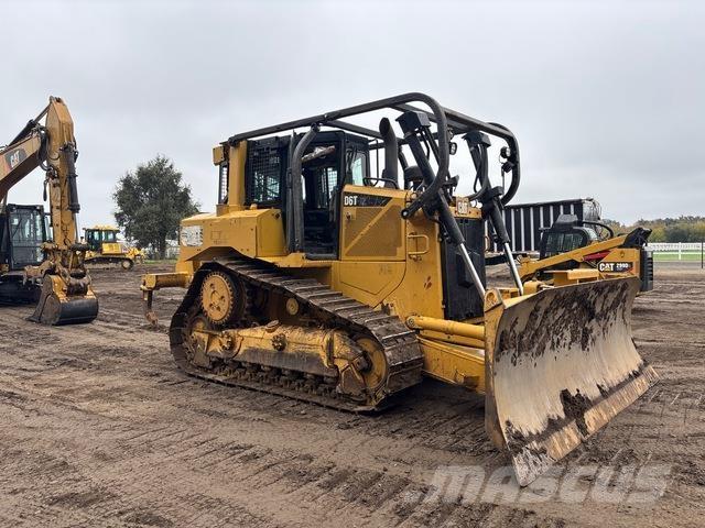 CAT D6T XL بلدوزرات مجنزرة