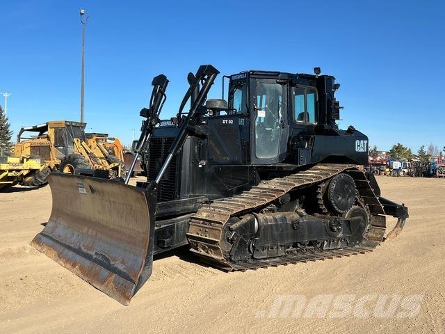 CAT D6T XW بلدوزرات مجنزرة