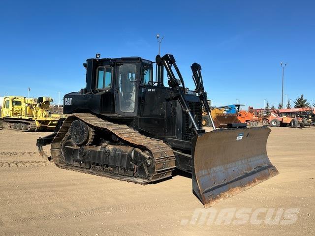 CAT D6T XW بلدوزرات مجنزرة