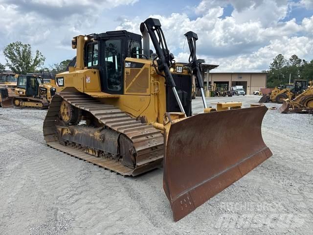 CAT D6TLGP بلدوزرات مجنزرة