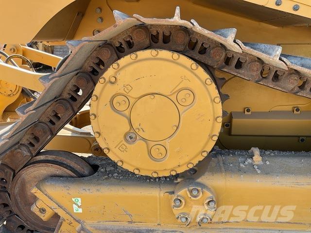 CAT D6XE LGP بلدوزرات مجنزرة