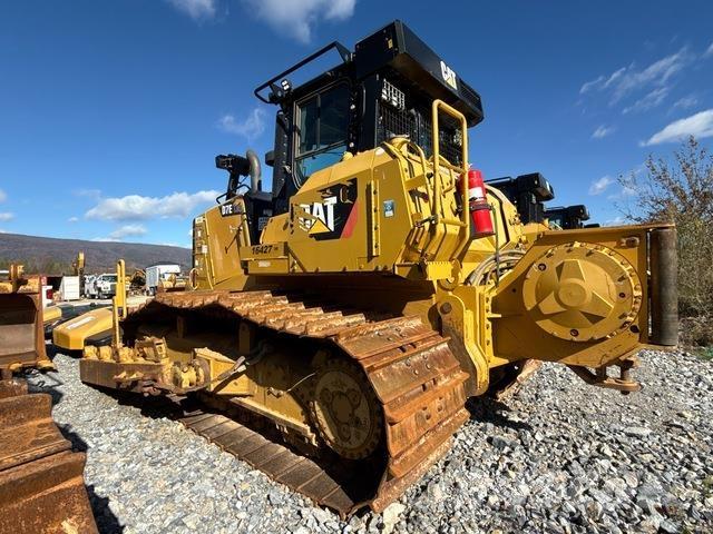 CAT D7E LGP بلدوزرات مجنزرة