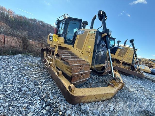 CAT D7E LGP بلدوزرات مجنزرة