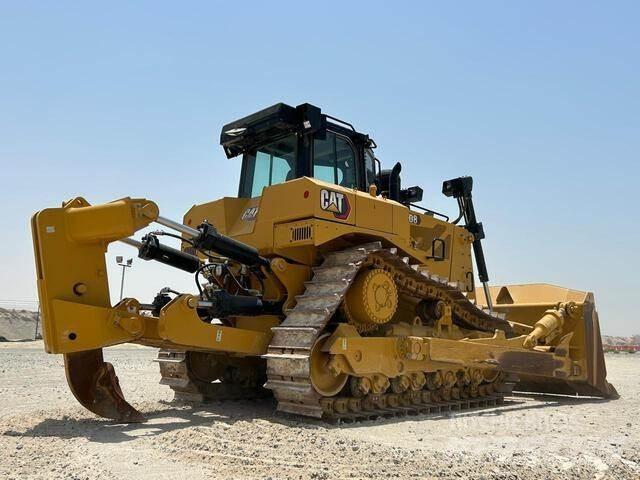 CAT D8 بلدوزرات مجنزرة