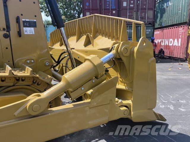 CAT D8GC بلدوزرات مجنزرة