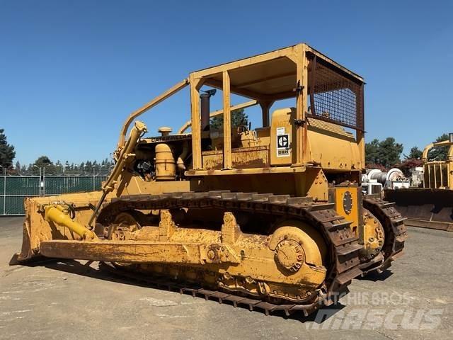 CAT D8H بلدوزرات مجنزرة