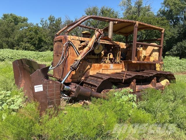 CAT D8H بلدوزرات مجنزرة