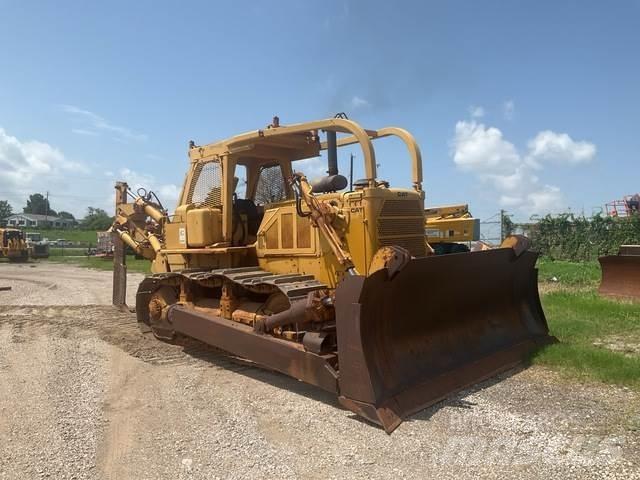 CAT D8K بلدوزرات مجنزرة