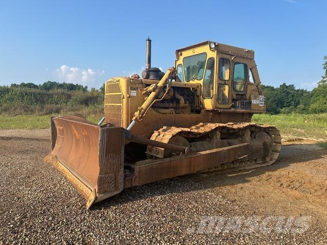 CAT D8K بلدوزرات مجنزرة
