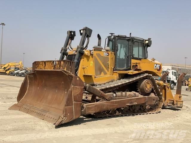 CAT D8R بلدوزرات مجنزرة