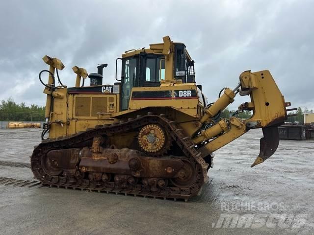 CAT D8R بلدوزرات مجنزرة