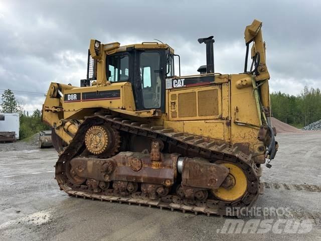 CAT D8R بلدوزرات مجنزرة