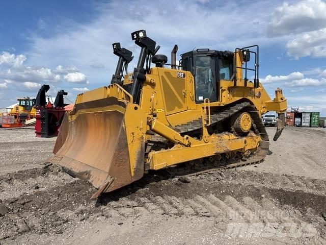 CAT D8T بلدوزرات مجنزرة