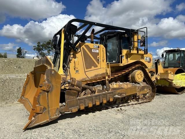 CAT D8T بلدوزرات مجنزرة