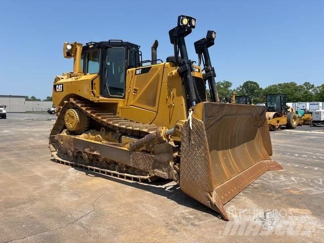 CAT D8T بلدوزرات مجنزرة