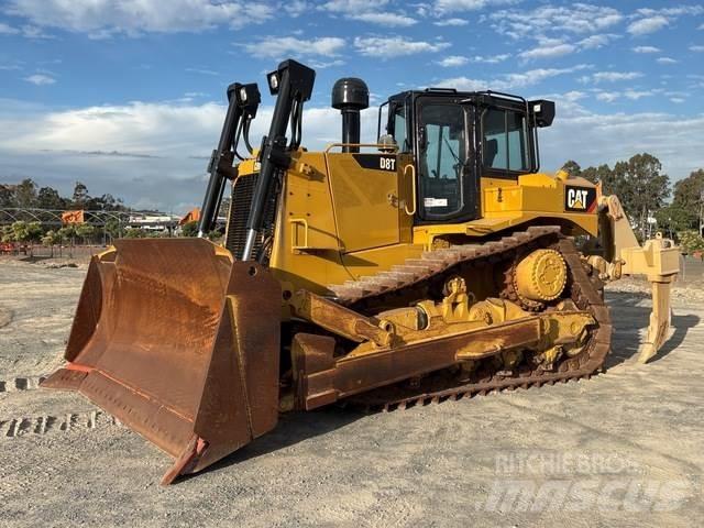 CAT D8T بلدوزرات مجنزرة