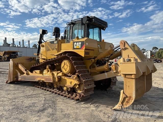 CAT D8T بلدوزرات مجنزرة