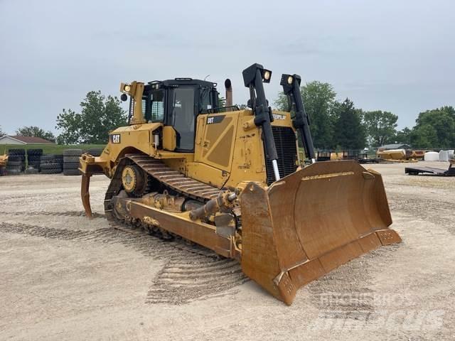 CAT D8T بلدوزرات مجنزرة