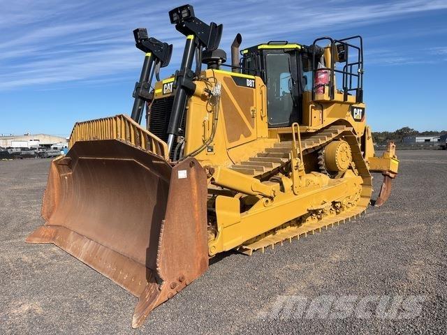 CAT D8T بلدوزرات مجنزرة