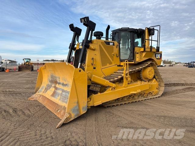 CAT D8T بلدوزرات مجنزرة