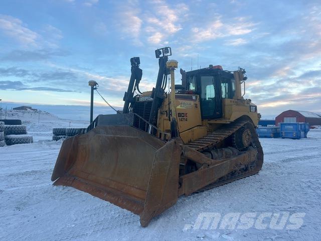 CAT D8T بلدوزرات مجنزرة