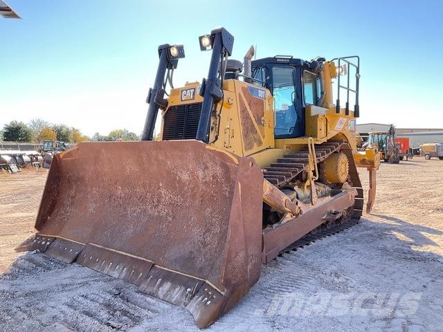 CAT D8T بلدوزرات مجنزرة