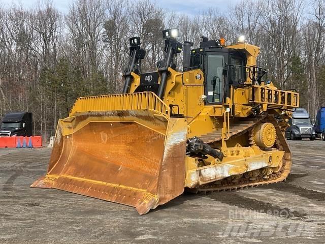 CAT D9 بلدوزرات مجنزرة