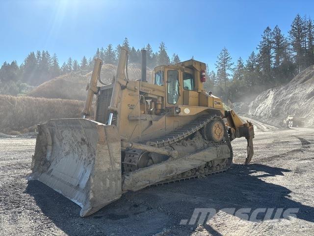 CAT D9L بلدوزرات مجنزرة