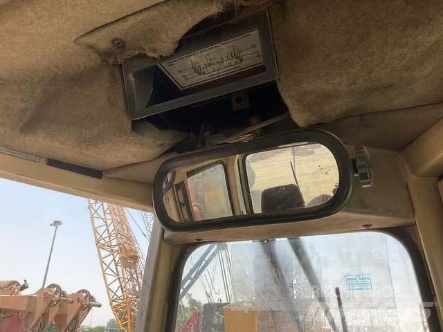 CAT D9R بلدوزرات مجنزرة