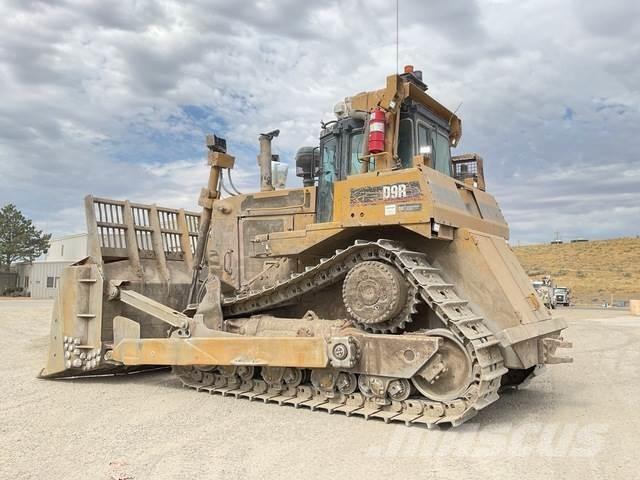 CAT D9R بلدوزرات مجنزرة
