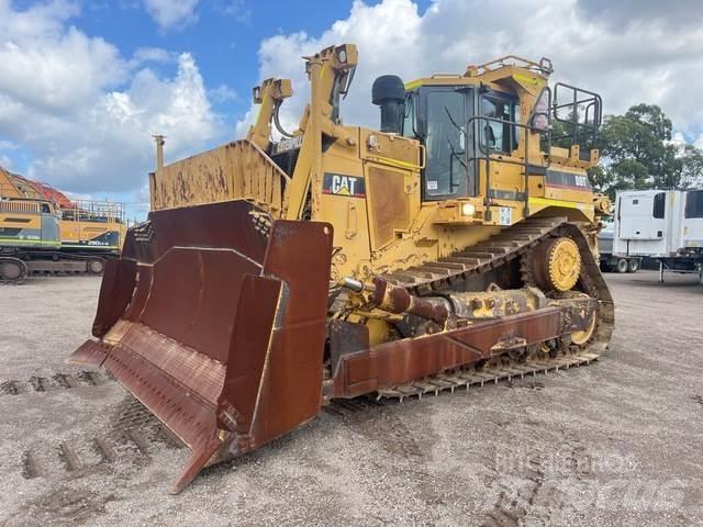 CAT D9T بلدوزرات مجنزرة