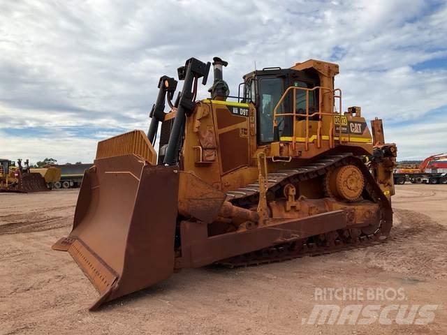 CAT D9T بلدوزرات مجنزرة