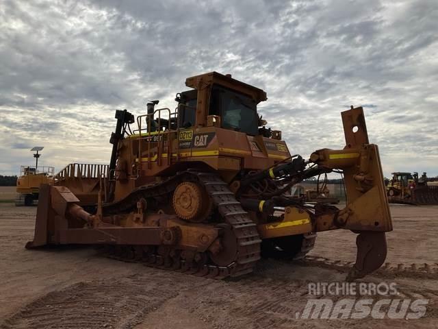 CAT D9T بلدوزرات مجنزرة