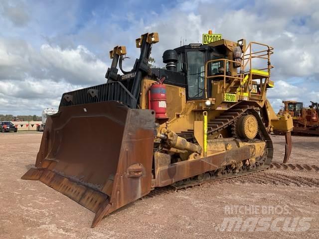 CAT D9T بلدوزرات مجنزرة