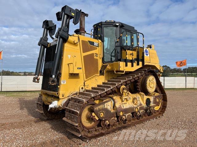 CAT D9T بلدوزرات مجنزرة