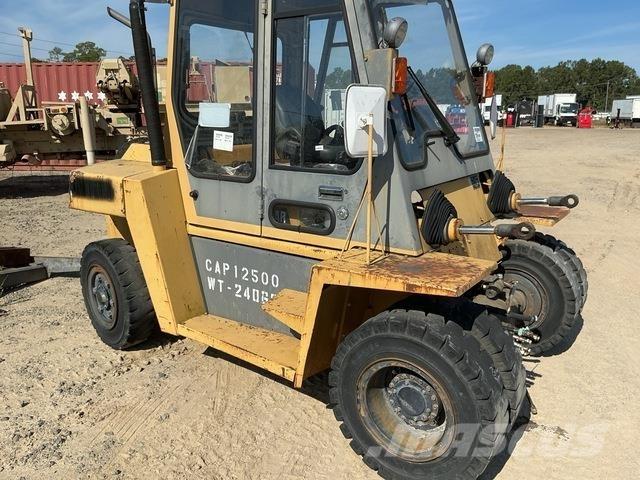 CAT DP70 شاحنات ذات رافعات شوكية - أخرى