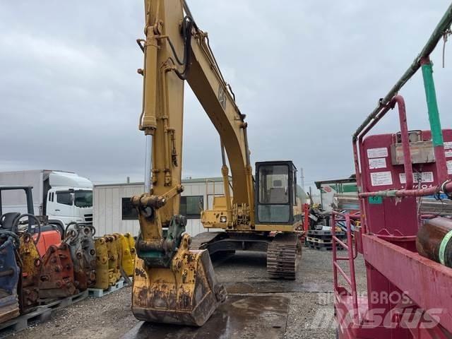 CAT E200B حفارات زحافة