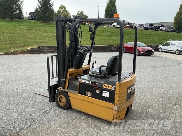 CAT EP15T-36A شاحنات ذات رافعات شوكية تعمل بالكهرباء