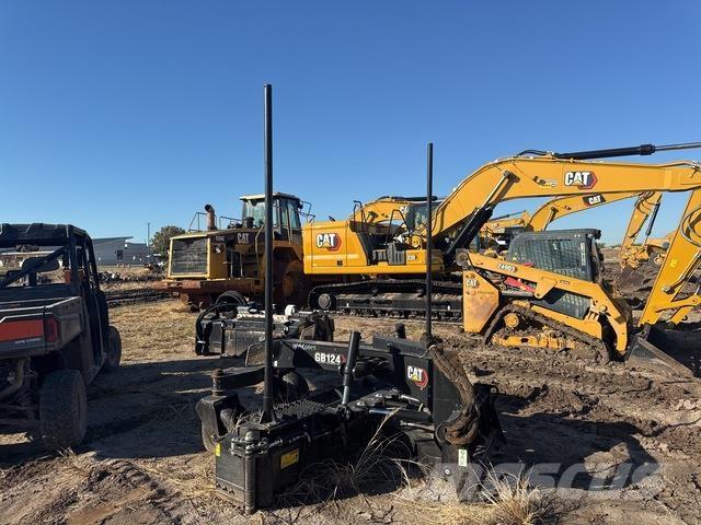 CAT GB124 معدات تمهيد الطرق