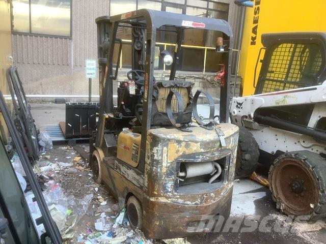 CAT GC18K شاحنات ذات رافعات شوكية - أخرى