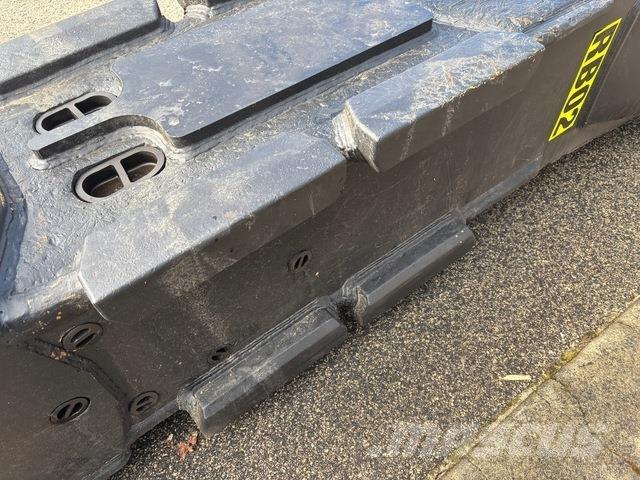 CAT H180ES مطارق / كسارات
