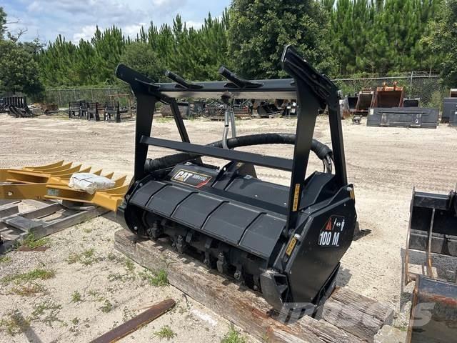 CAT HM415C ماكينات تقطيع أخشاب الحراجة
