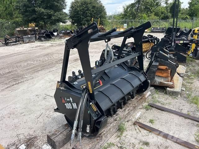 CAT HM415C ماكينات تقطيع أخشاب الحراجة